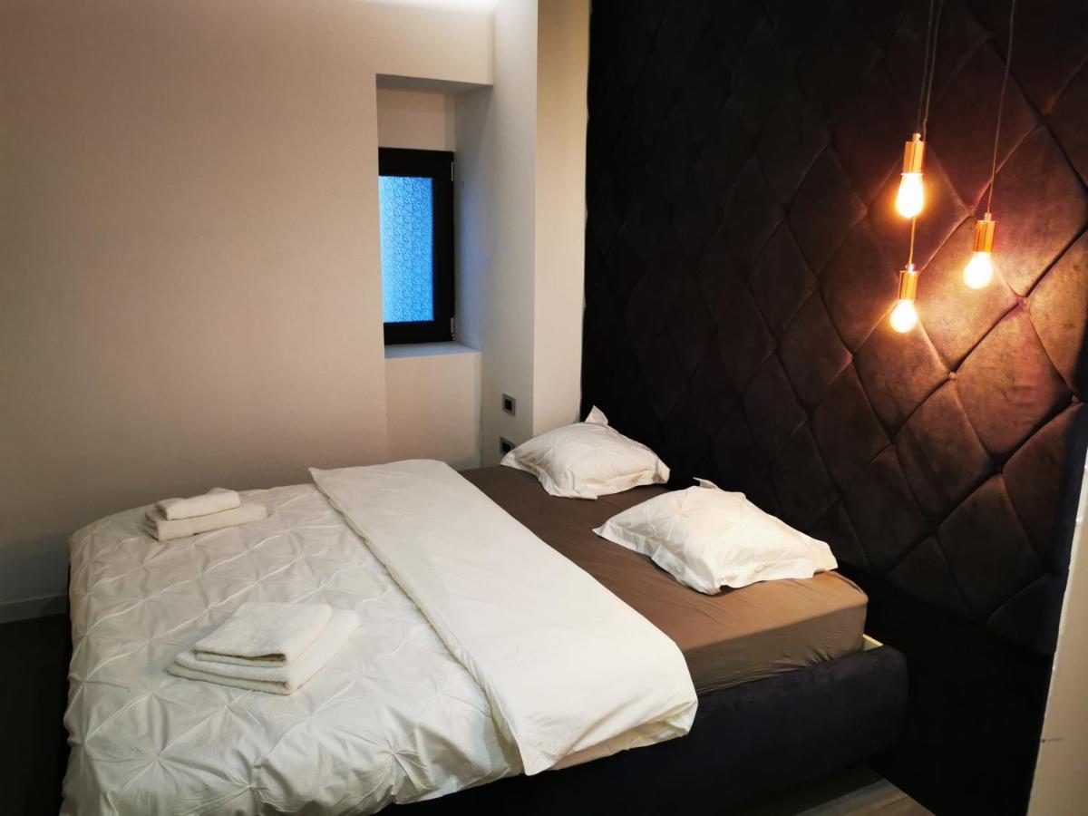 Apartment And Rooms Marinac 자그레브 외부 사진