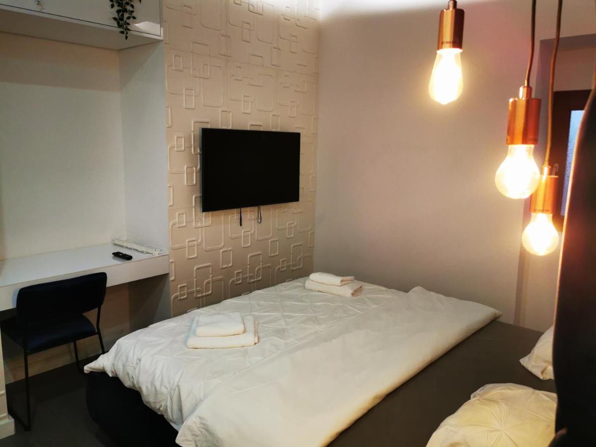 Apartment And Rooms Marinac 자그레브 외부 사진