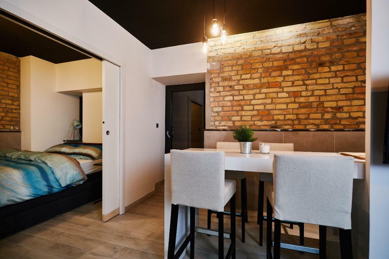 Apartment And Rooms Marinac 자그레브 외부 사진